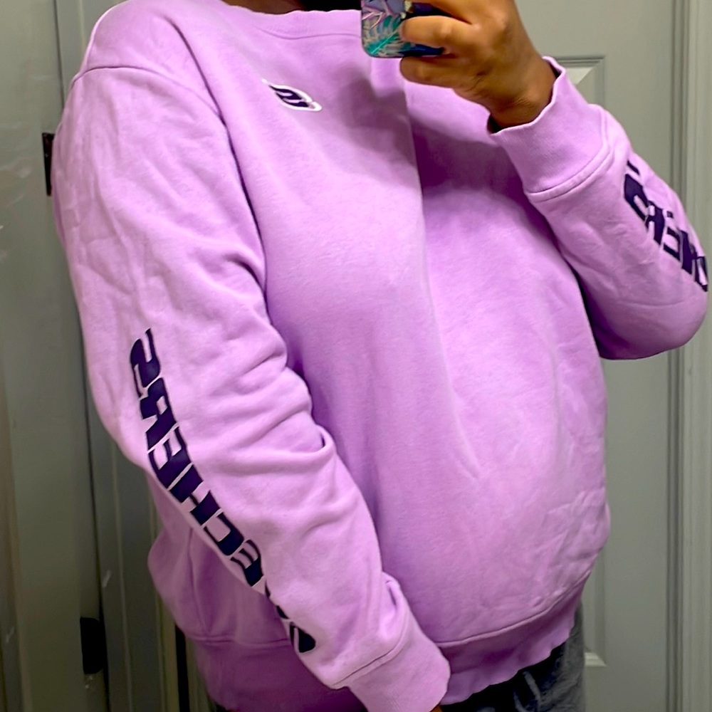 Looking to sell this beloved hoodie sketchers